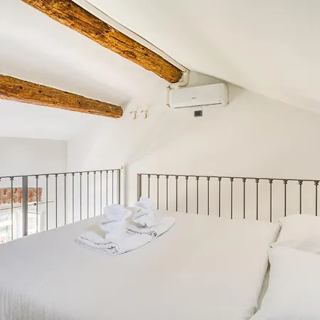 Atelier Navigli - Elegant Loft With Canal View Apartment *