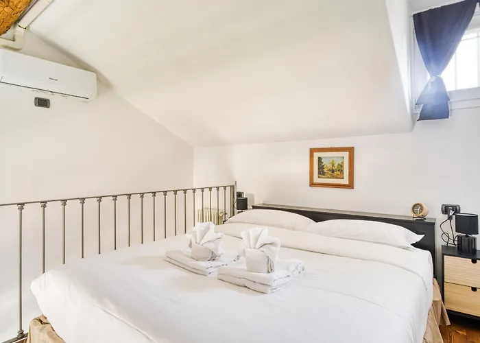 Atelier Navigli - Elegant Loft With Canal View * Milan